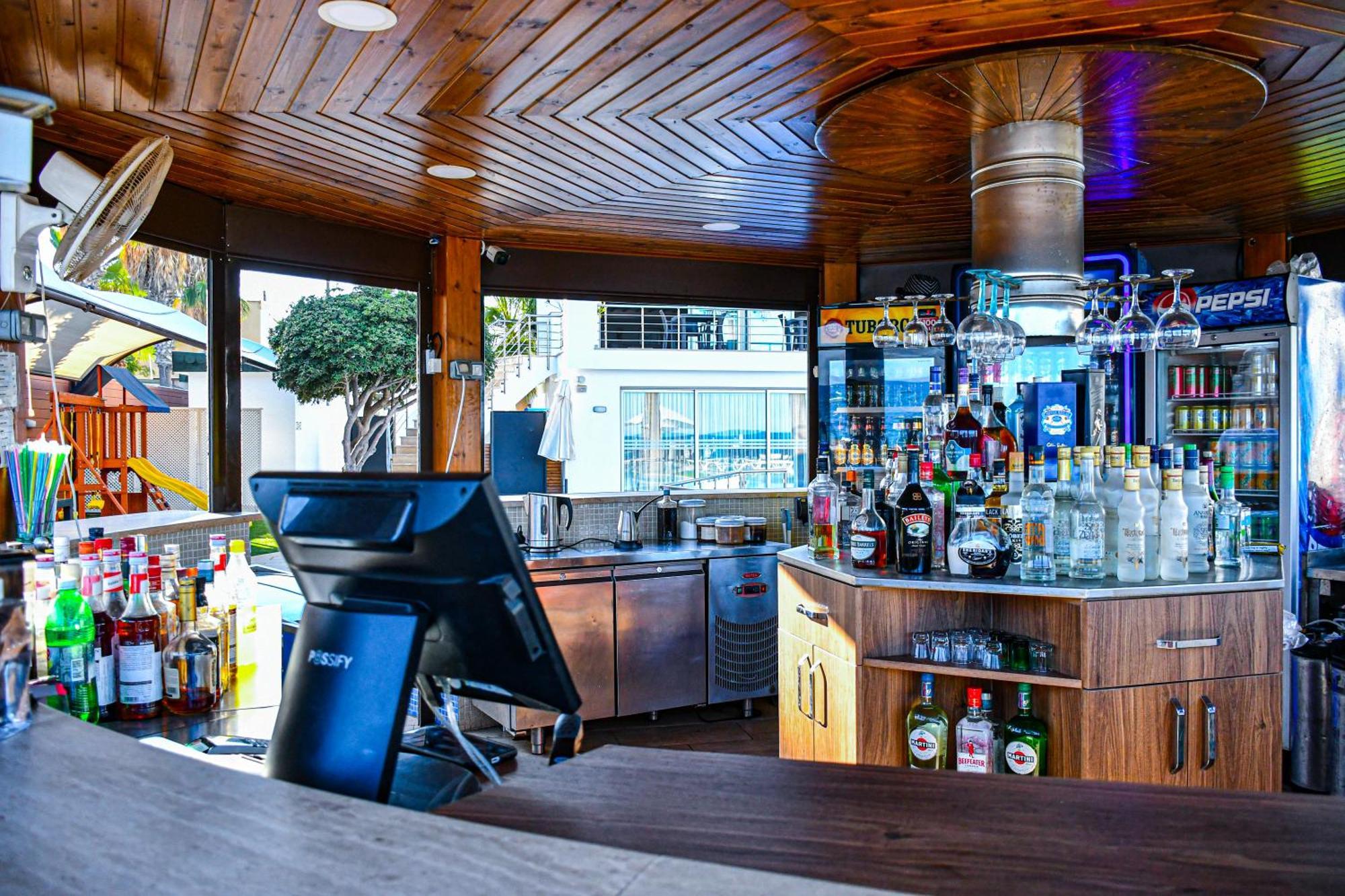 Mimoza Beach Hotel Agios Sergios Exterior photo