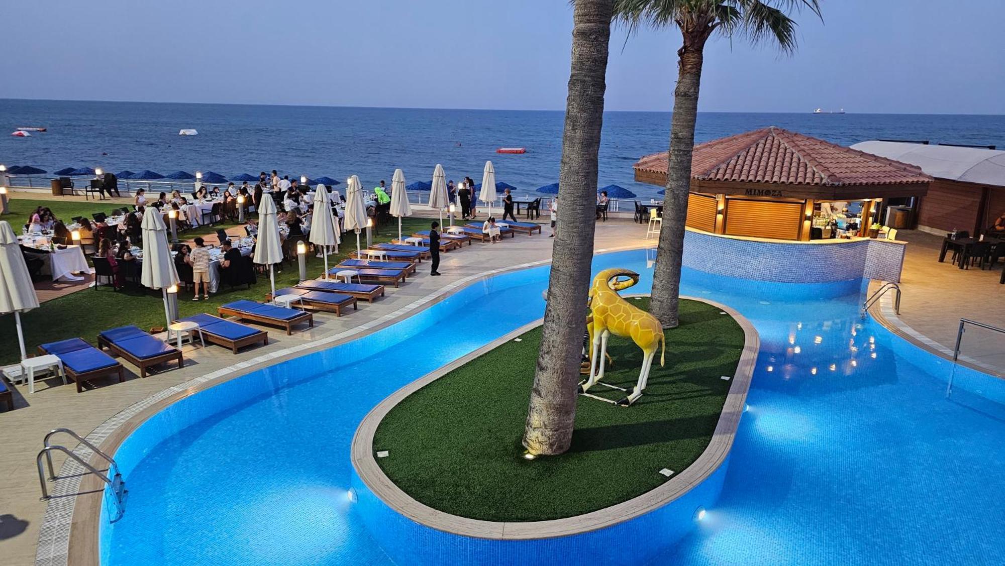 Mimoza Beach Hotel Agios Sergios Exterior photo