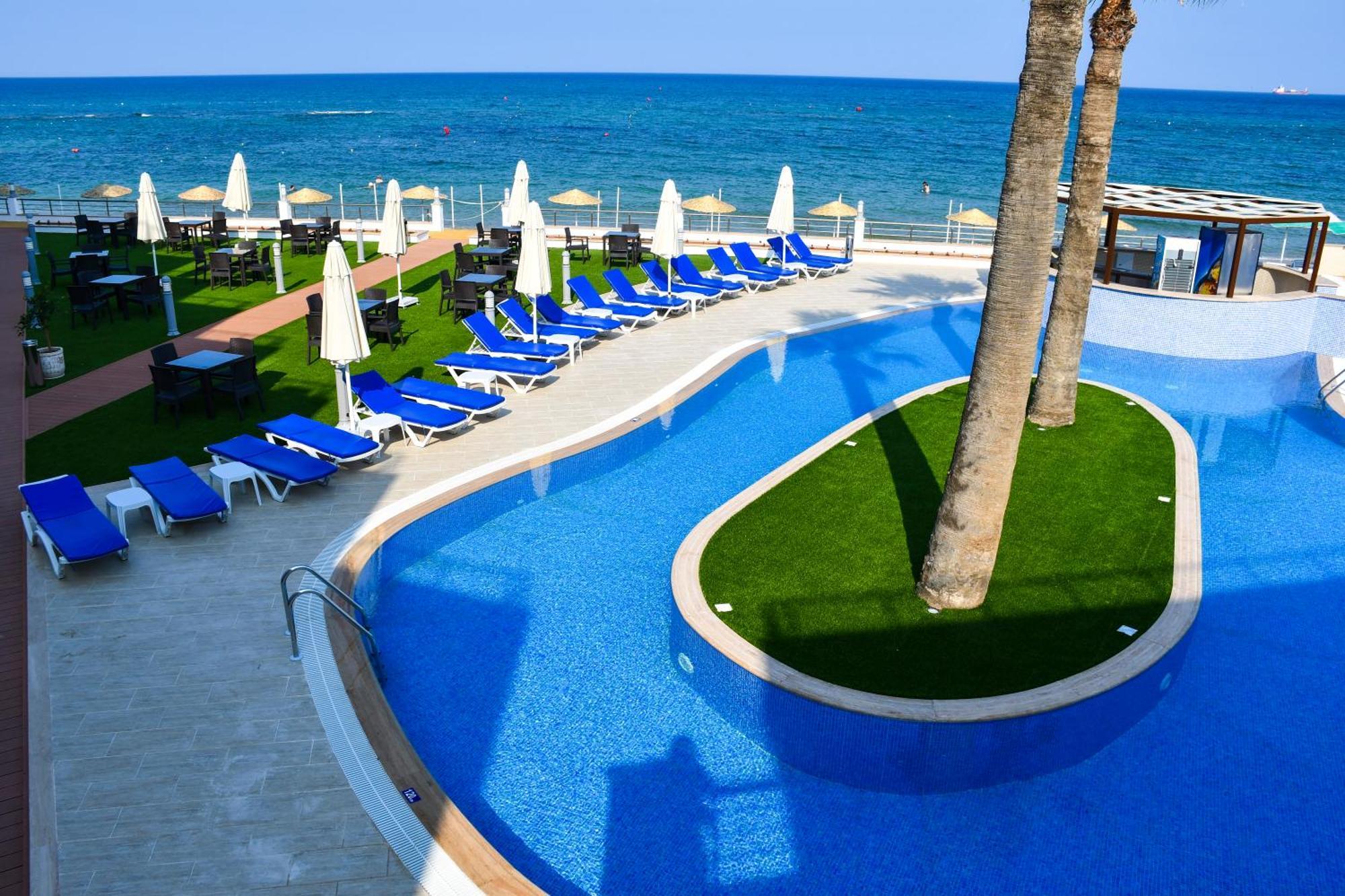 Mimoza Beach Hotel Agios Sergios Exterior photo