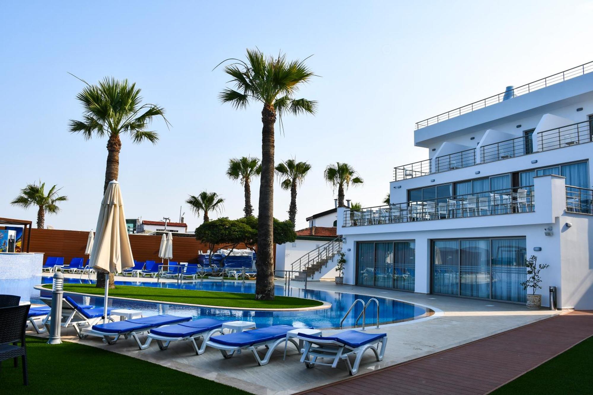 Mimoza Beach Hotel Agios Sergios Exterior photo