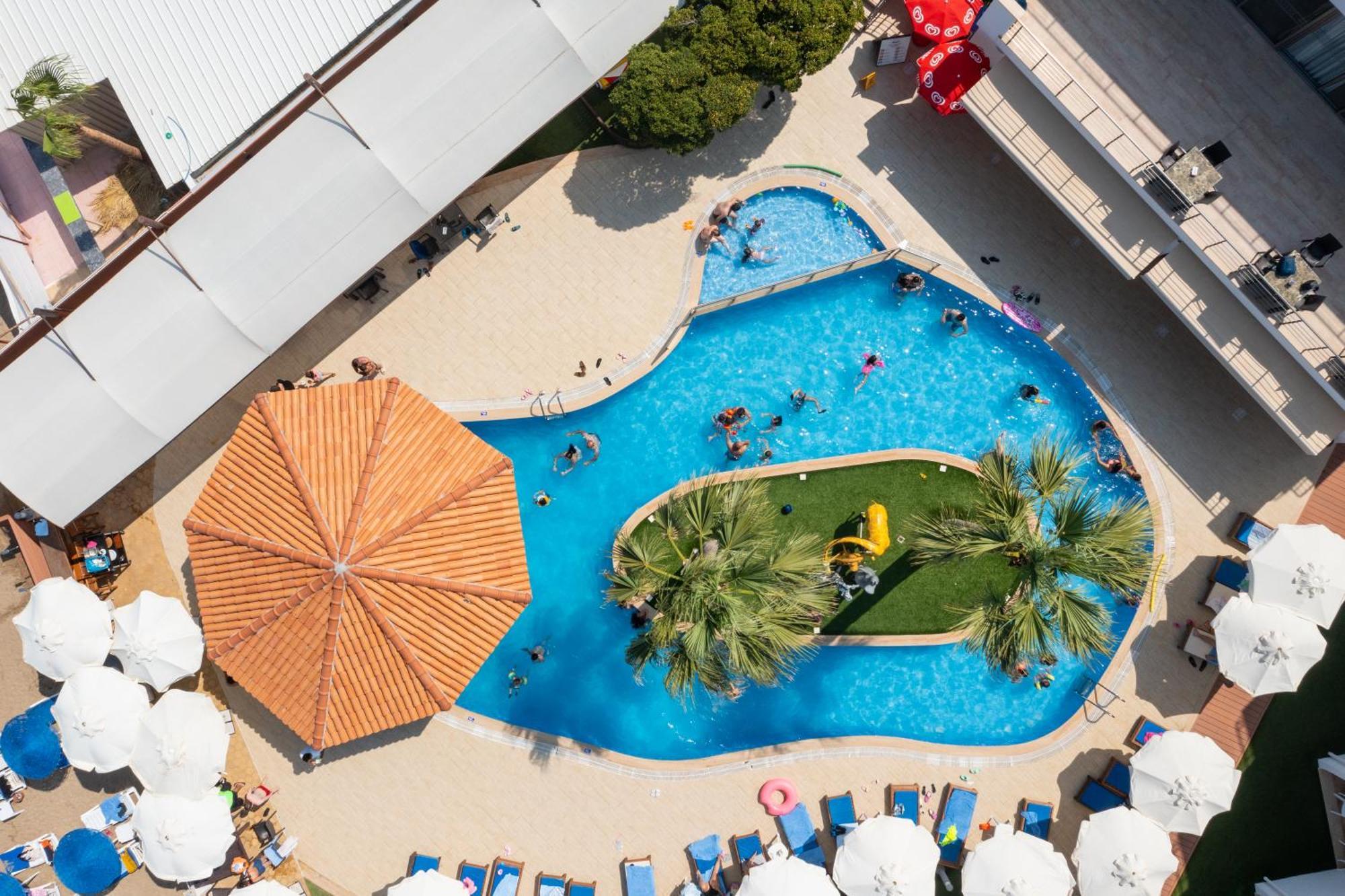 Mimoza Beach Hotel Agios Sergios Exterior photo